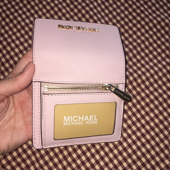 Michael Kors Wallet - Picture 3 of 3